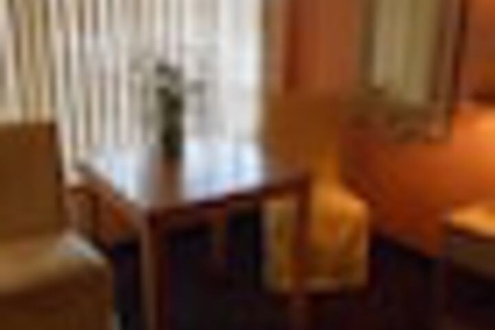 Room 47 of 141
