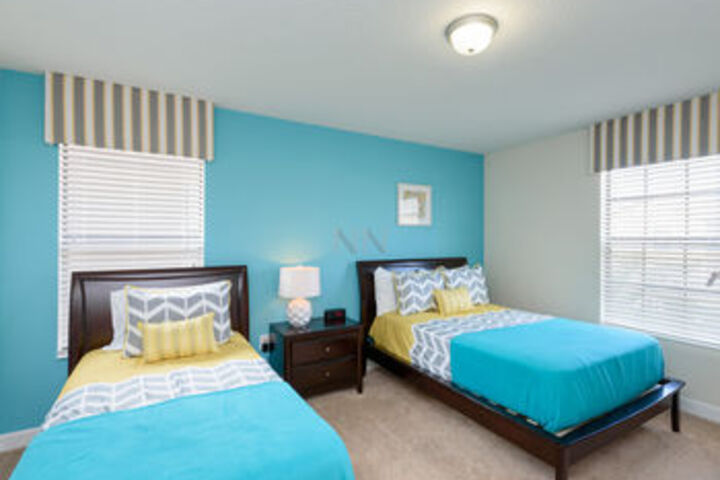 Room 228 of 687