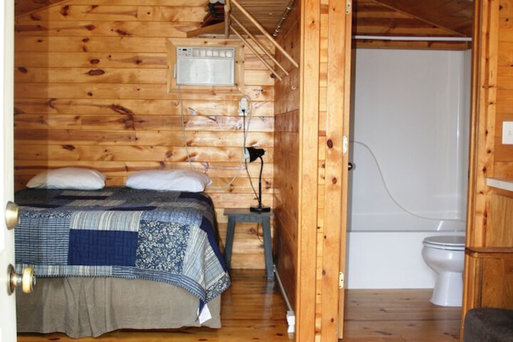 Room 6 of 109
