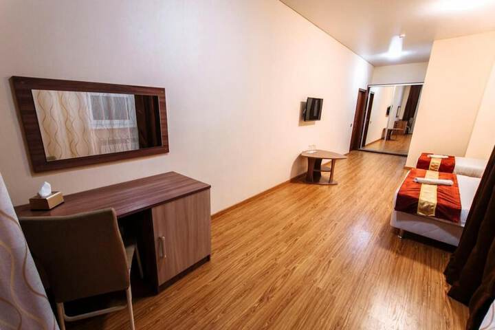 Room 16 of 46