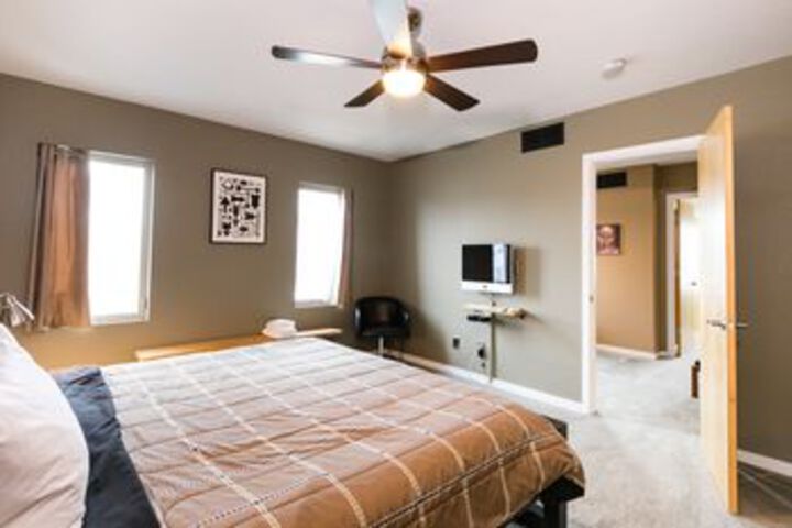 Room 15 of 44