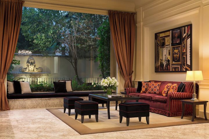 Hotel Lobby