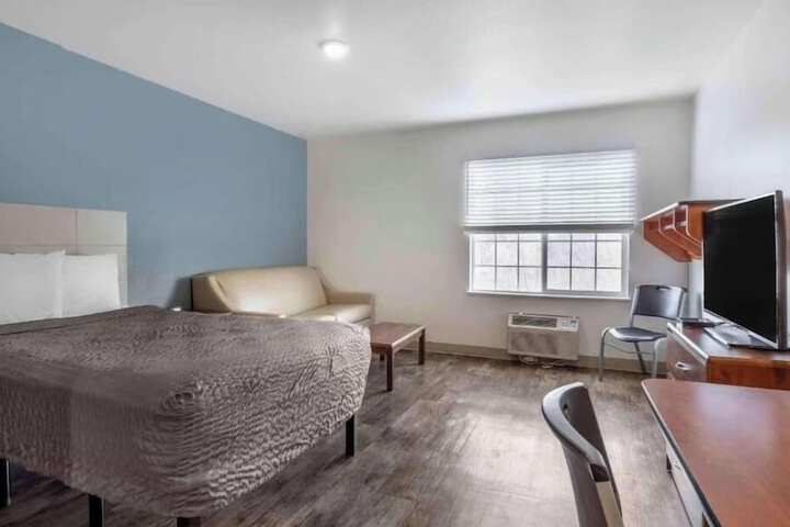 Room 5 of 15