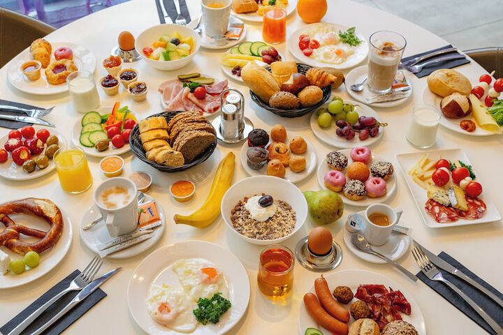 Breakfast/Coffee Service 42 of 62