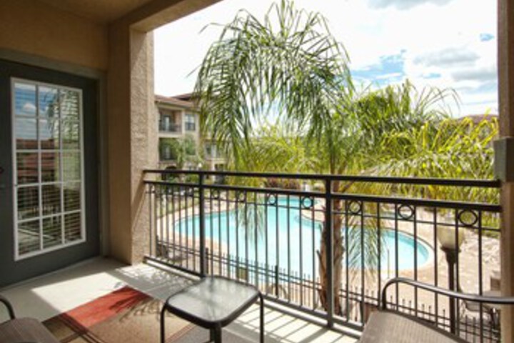 Bella Piazza - 4 Bedrooms Condo-4352BP