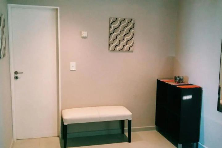 Room 5 of 11
