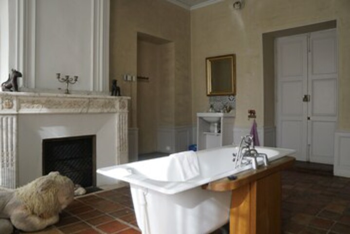 Room 4 of 54