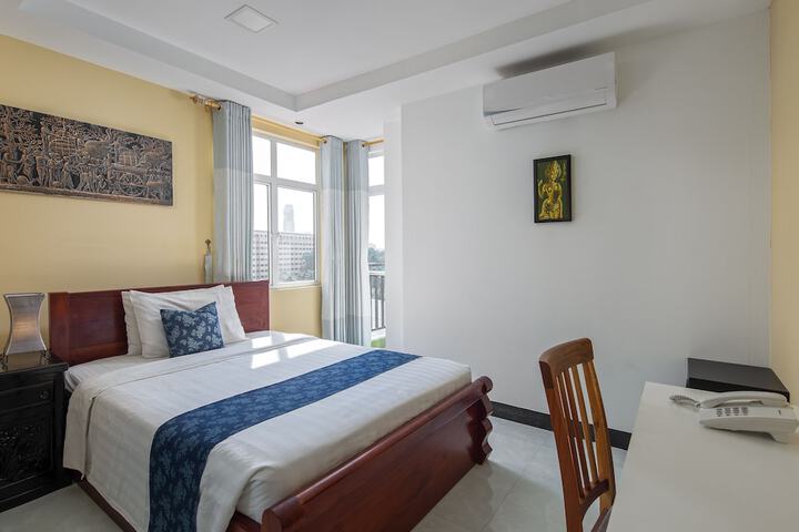 Room 15 of 49