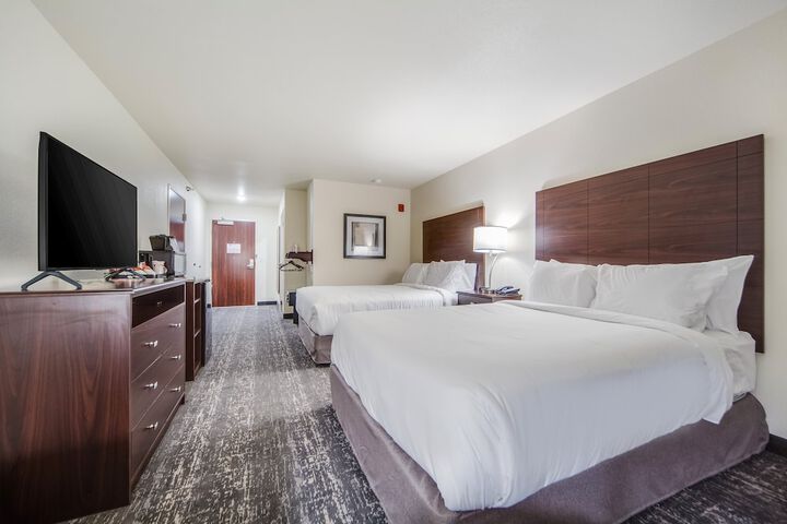 Room 34 of 73