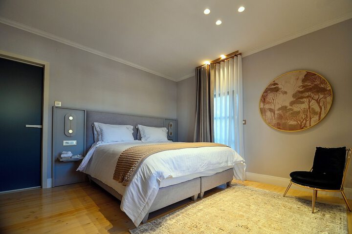 Room 5 of 30