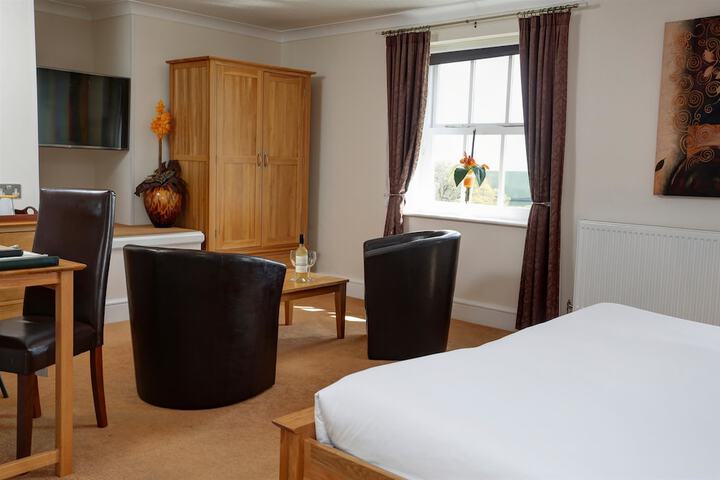 Room 7 of 121
