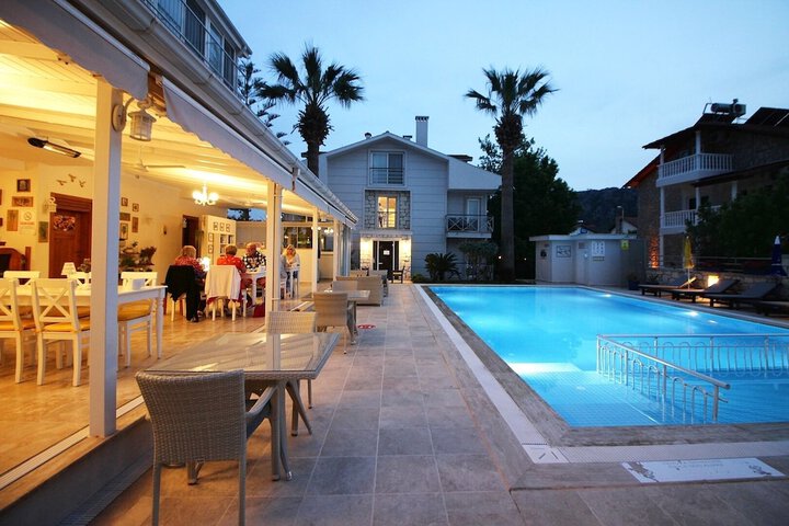 Pool 69 of 178
