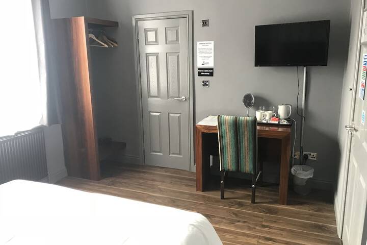 Room 15 of 73