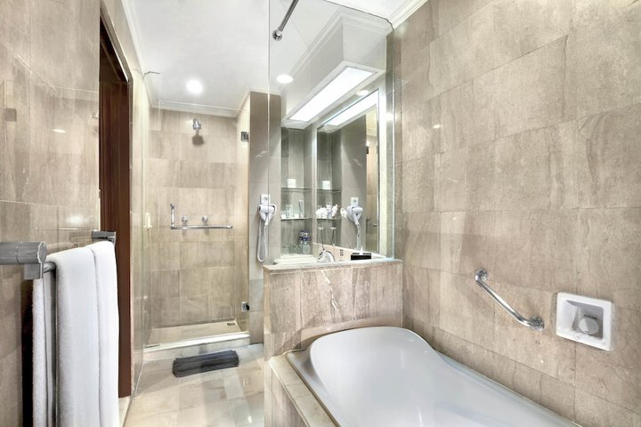 Clean Restrooms