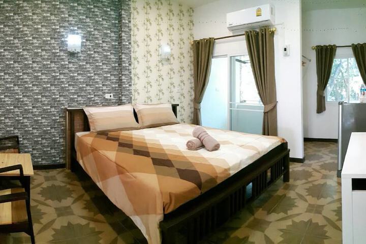 Room 16 of 40