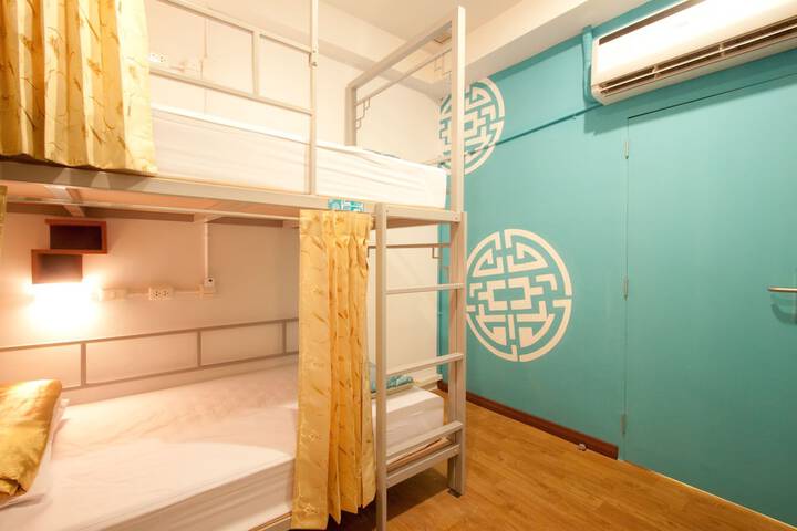 Room 11 of 65
