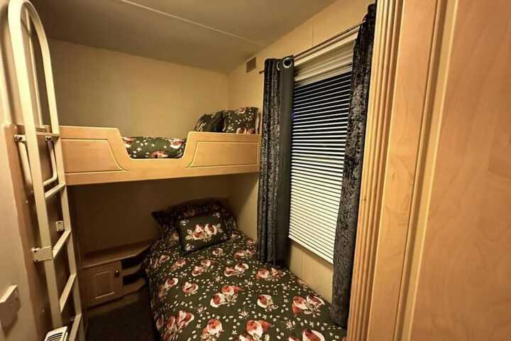 Room 7 of 44