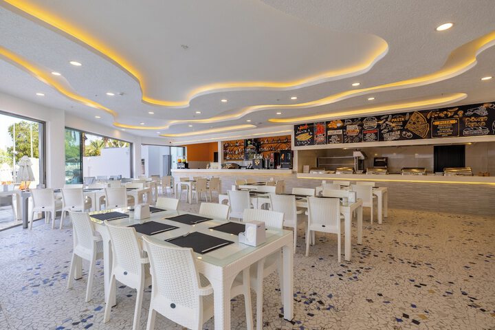 Snack bar