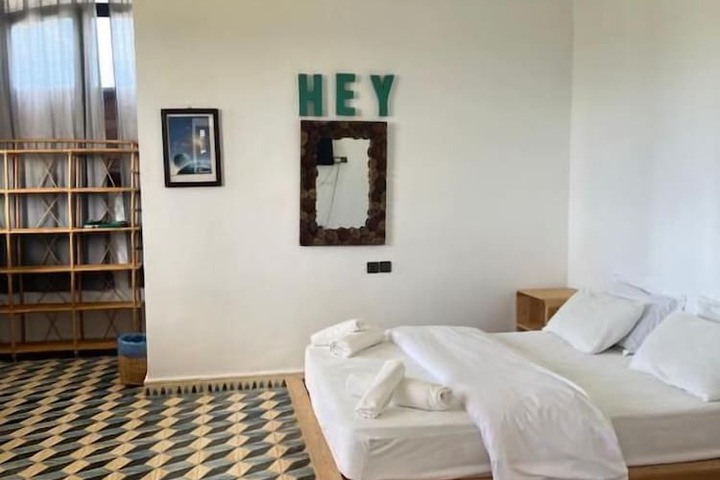 Room 7 of 31