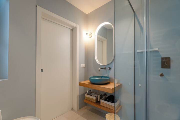 Room 118 of 182
