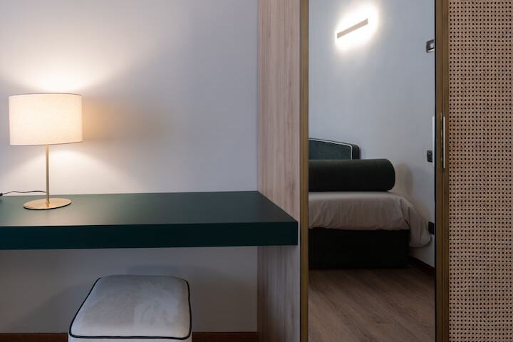 Room 30 of 47