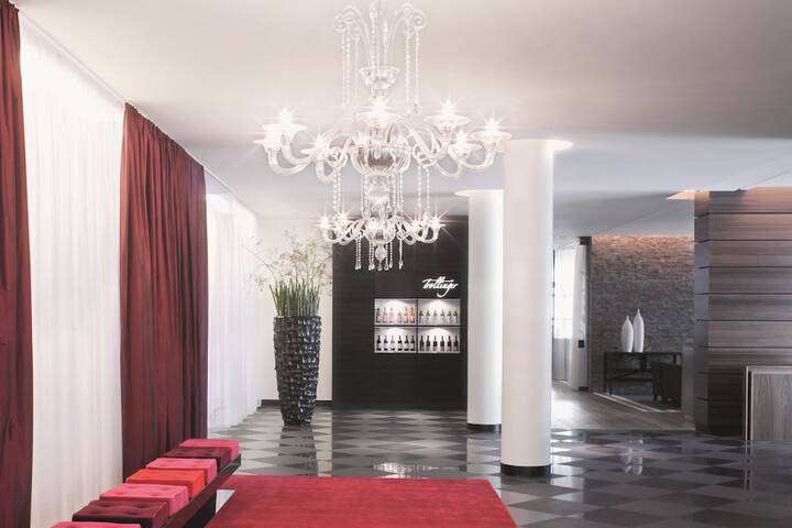 Lobby Entry