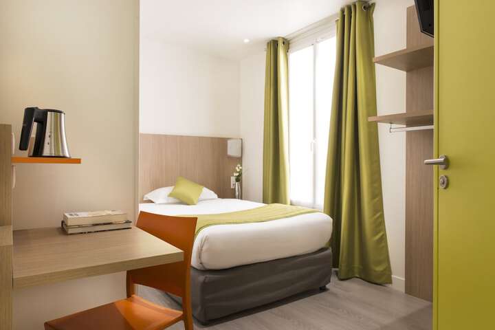 Room 11 of 29