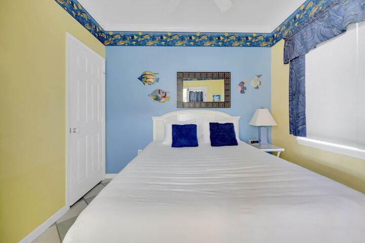 Room 26 of 711
