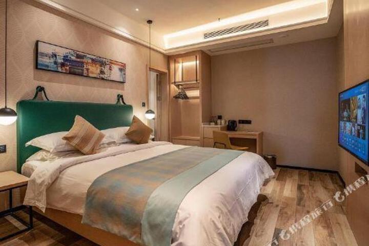 Longquan Hotel