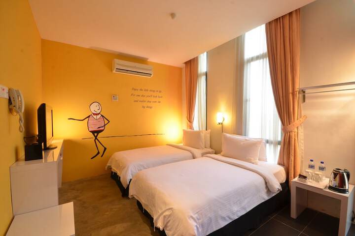 Room 4 of 51