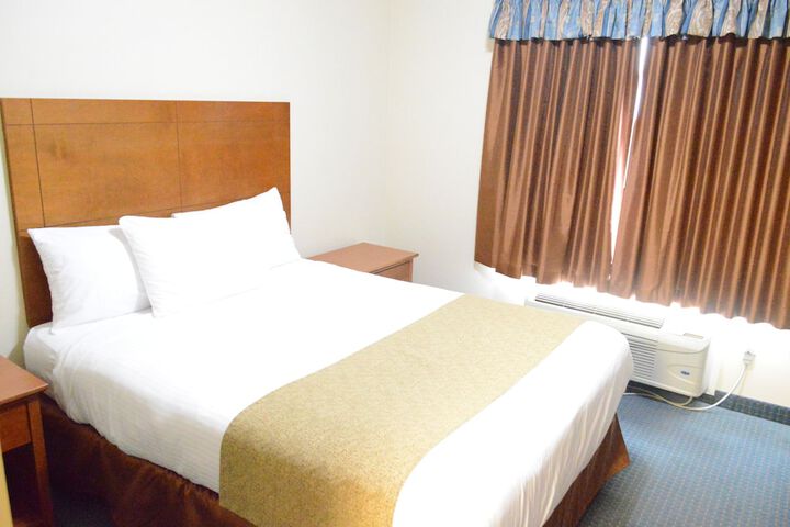 Room 16 of 40