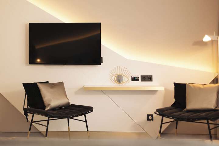 Room 16 of 45
