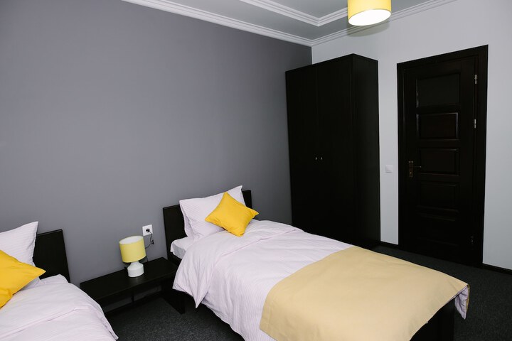 Room 11 of 44