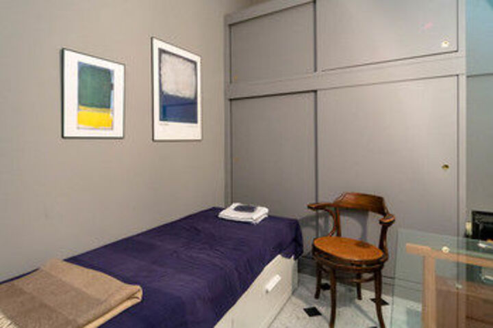 Room 13 of 34