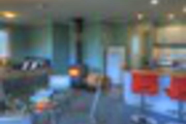 Room 50 of 195
