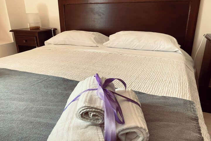 Room 9 of 27