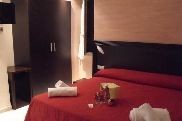Room 4 of 34