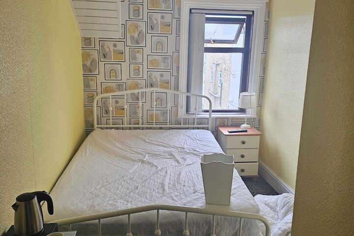 Room 28 of 57