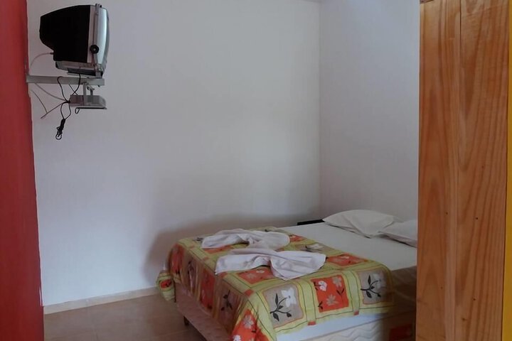 Room 6 of 17