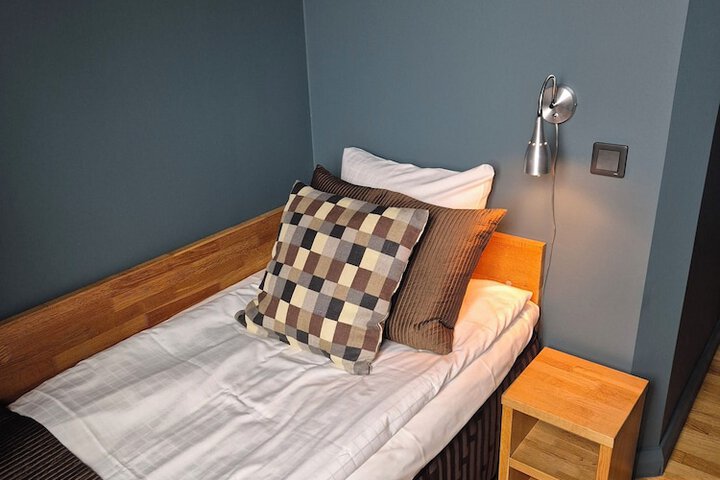 Room 17 of 57
