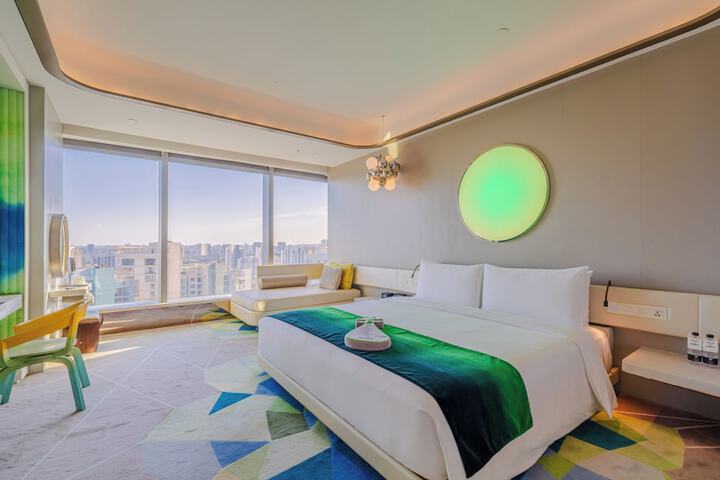 Room 65 of 168