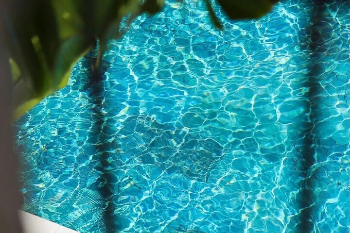 Pool 64 of 93