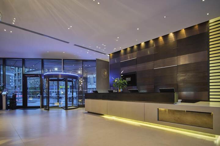 Hotel Interior 6 of 103