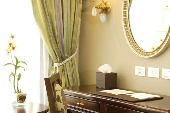 Room amenity