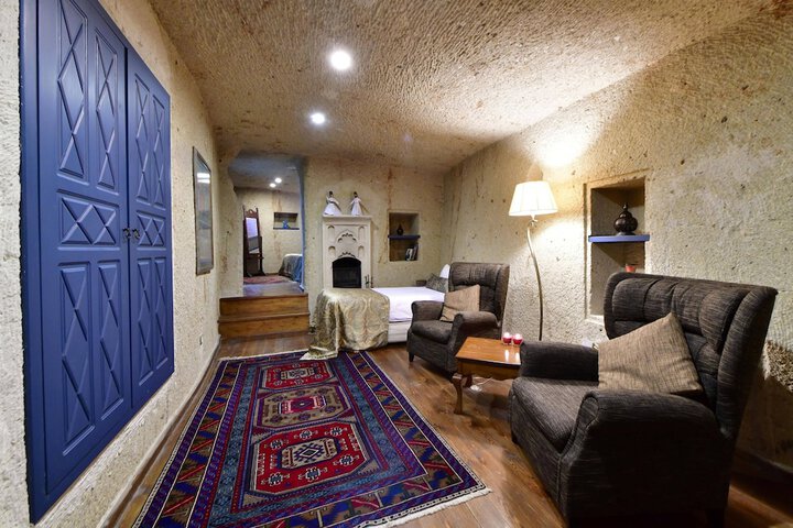 Room 13 of 194