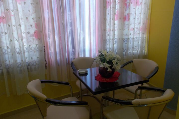 Room 36 of 64