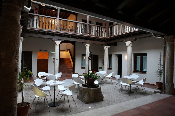 Photo of Evenia Alcalá Boutique Hotel