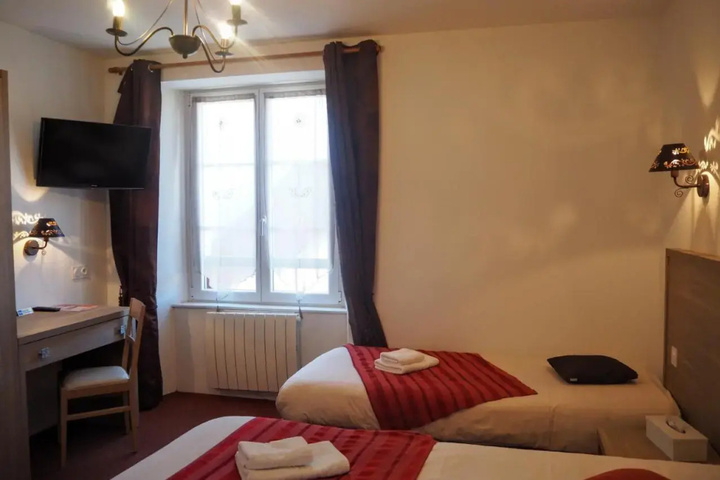 Room 2 of 13