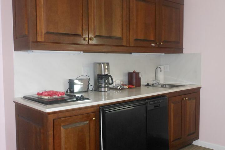 Private kitchenette