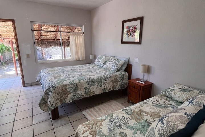 Room 12 of 33
